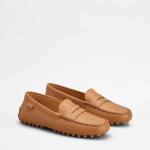 Tod's Mocassino Gommino in Pelle Marrone