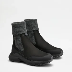 Tod's Stivaletto Chelsea in Nabuk e Maglia Nero